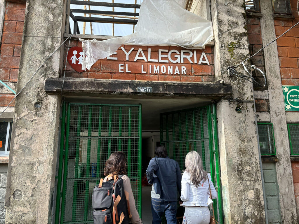 L'école Fe y Alegría el Limonar a intégré le projet d'Édifice en Colombie